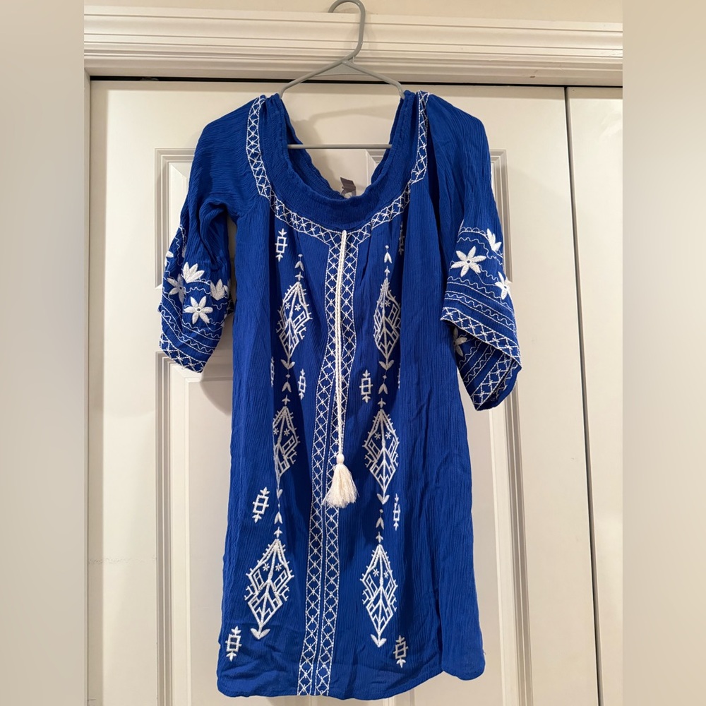 Forever 21 Navy Dress with White Embroidery